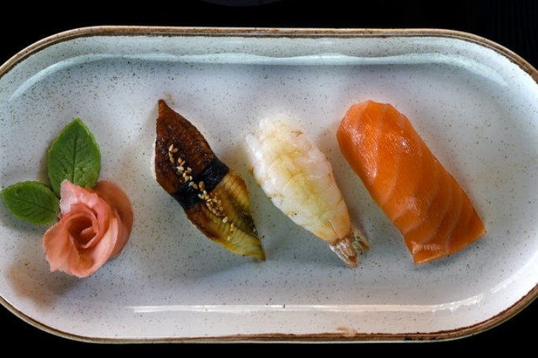 Hvor længe kan sushi holde?
